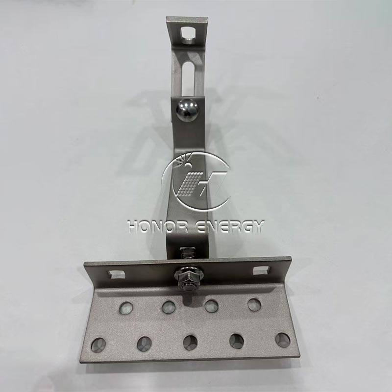 Nastavljiv solarni strešni kavelj