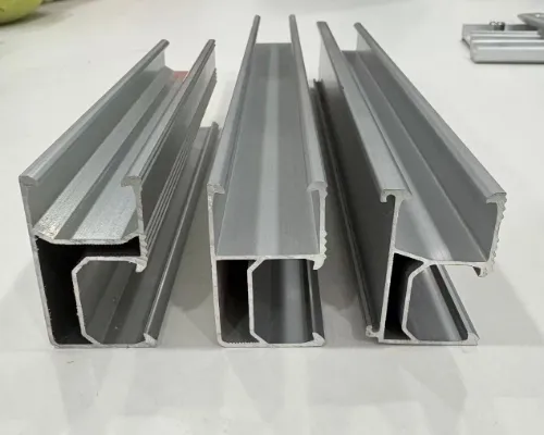 Fotovoltaične tirnice iz aluminijeve zlitine R47