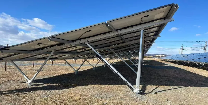 Solarna aluminijasta montaža na tla z vijačnimi piloti