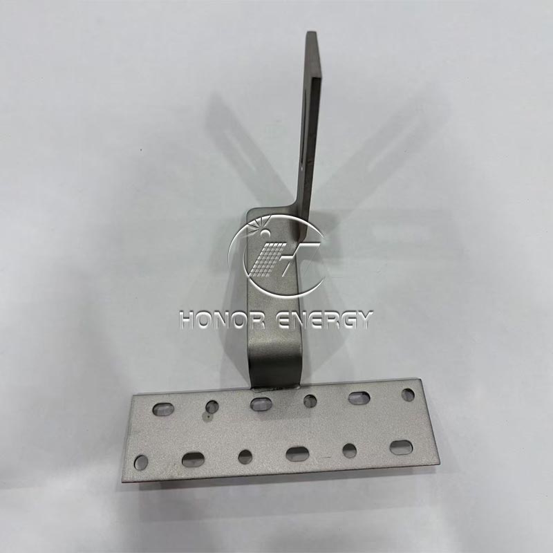 Solarni strešni kavelj